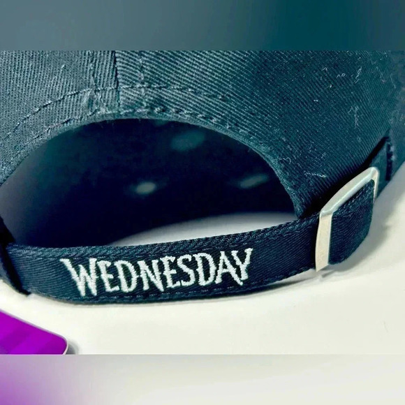 Wednesday - Nightshade Society Hat - BNWT 🪦💀 - Picture 3 of 8